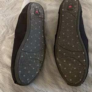 Bob’s size 8.5 canvas slip ins
